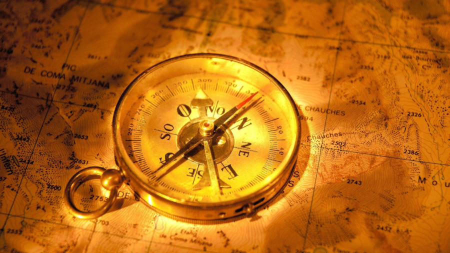 gold-glowing-metal-compass-3h9p2mw4vbfv0wsl